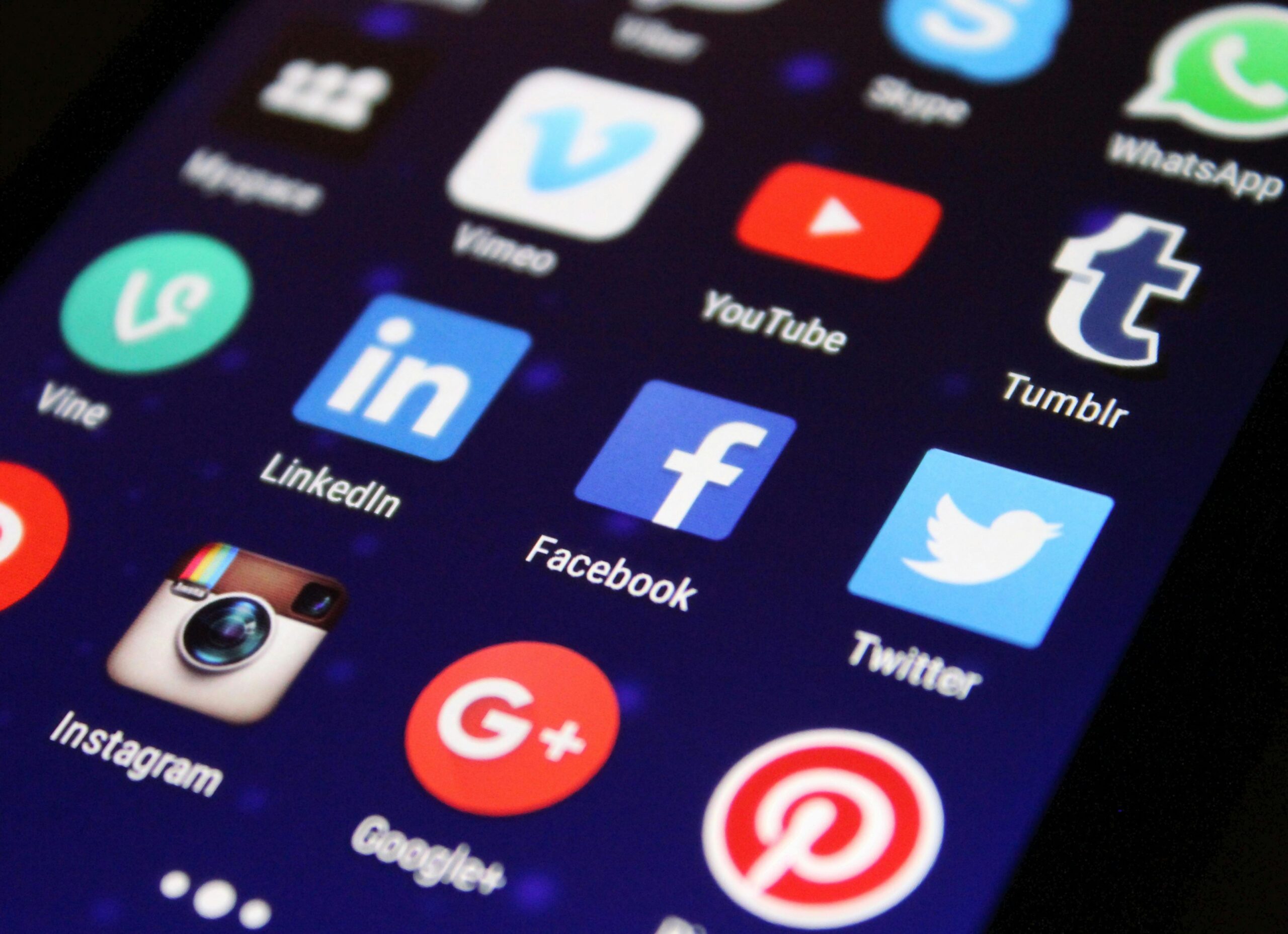 pexels-photo-267350-267350 Close-up Photography of Smartphone Icons
